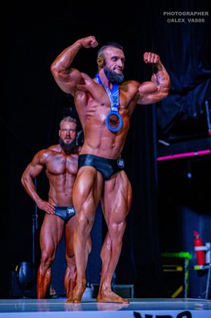 CLASSIC PHYSIQUE НОВИЧКИ